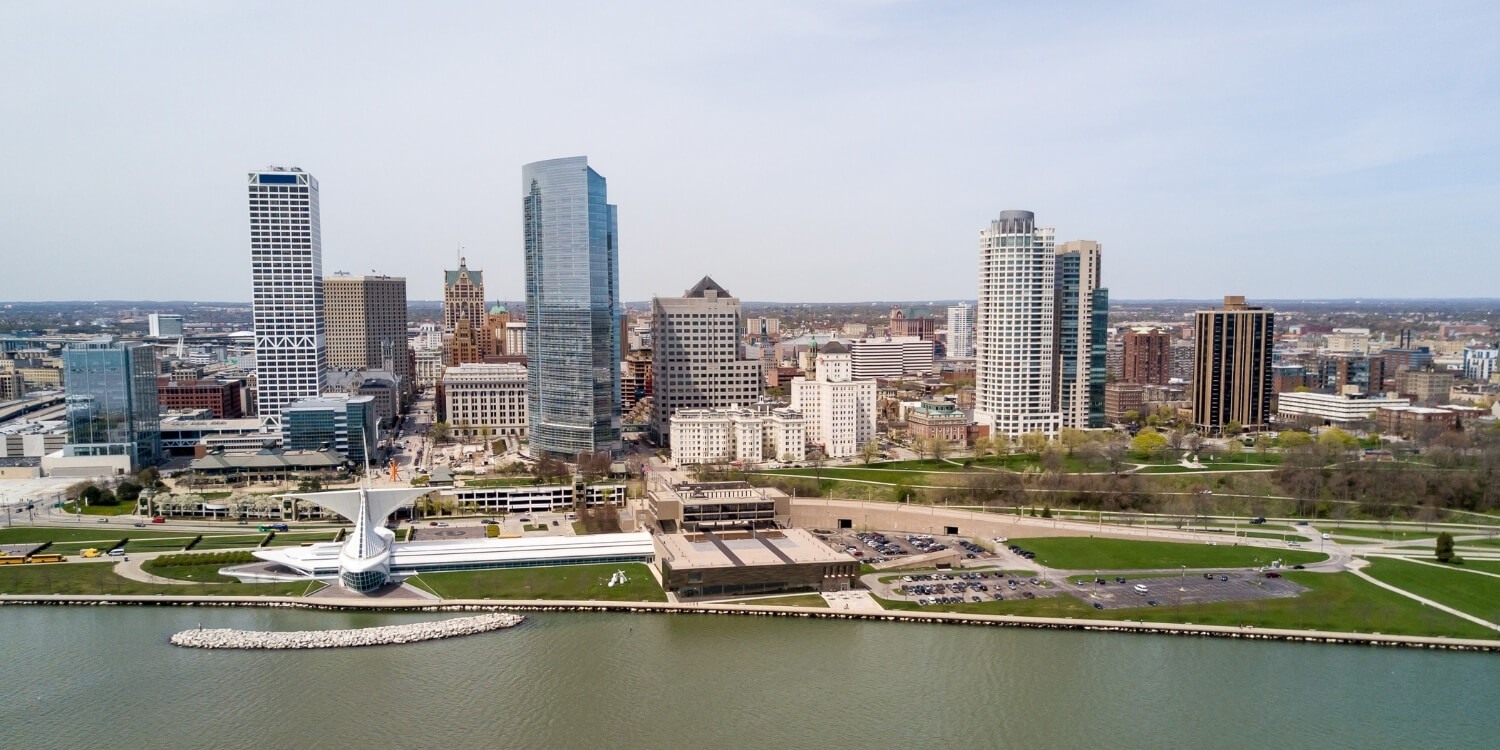 Milwaukee, WI skyline