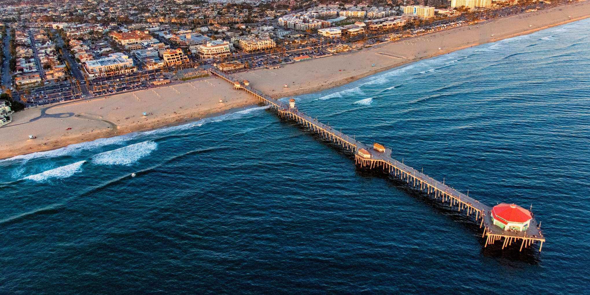 Huntington Beach, CA skyline