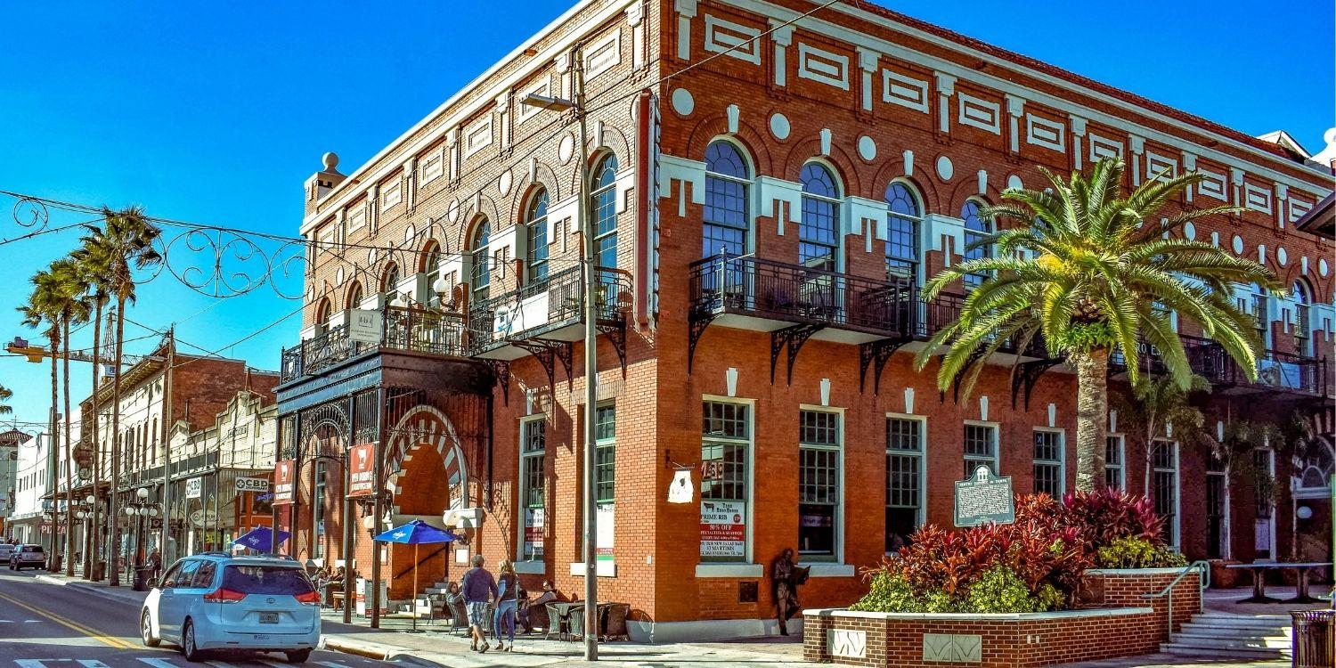 Tampa Dog-friendly restaurants