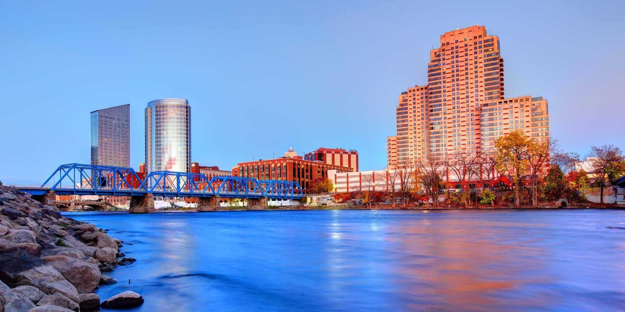 Grand Rapids, MI skyline
